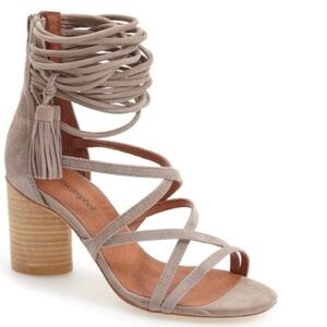 NWOB Jeffrey Campbell Despina Taupe Strappy Sandals Size 11
